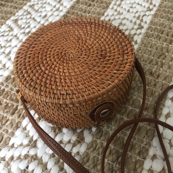 FREE GIFT 🎁 with Round Wicker Bag - Picture 5 of 8